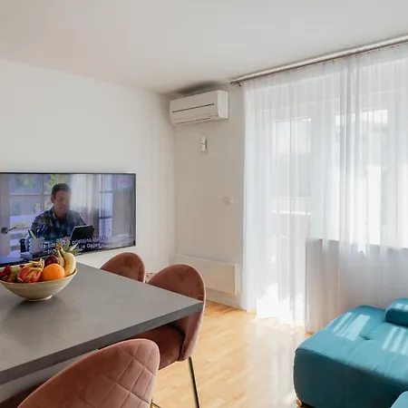 Aurelia Centar Apartment *